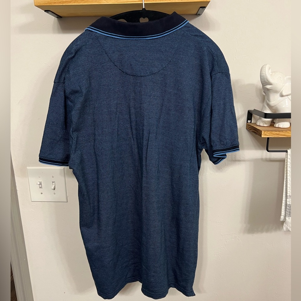 Polo - Picture 2 of 2